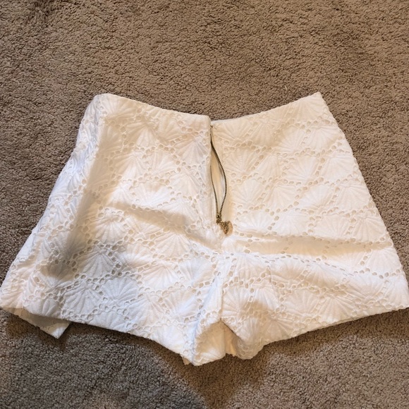 Lilly Pulitzer white skort - Picture 3 of 3